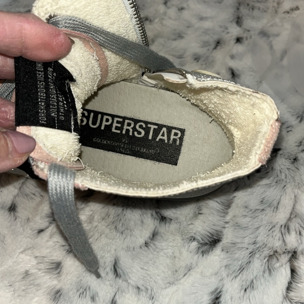 Golden glitter  sneakers - Picture 15 of 16